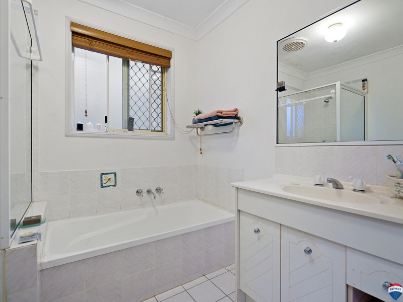 69 Sunshine Drive, Cleveland QLD 4163