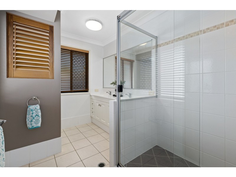 51 Trafalgar Vale Avenue, Wellington Point QLD 4160