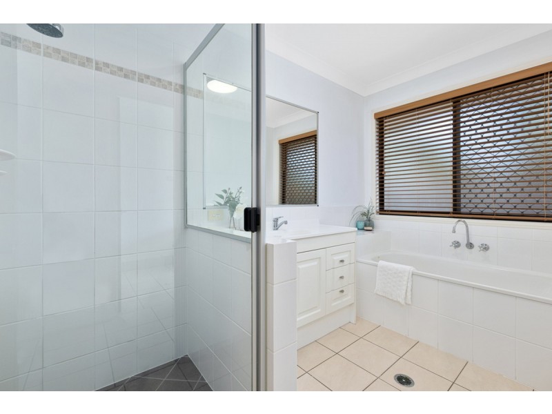 51 Trafalgar Vale Avenue, Wellington Point QLD 4160