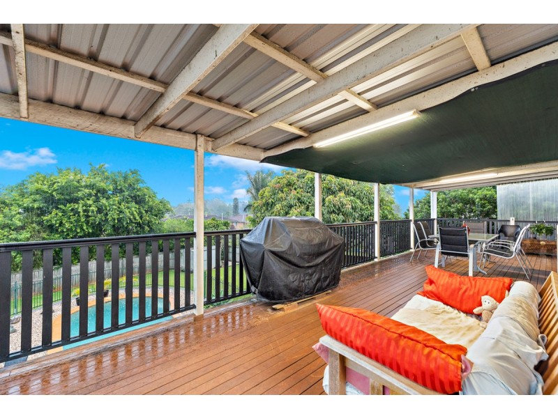 4 Manly Street, Birkdale QLD 4159