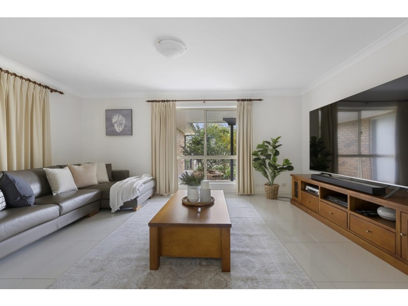 7 Waverney Court, Carindale QLD 4152