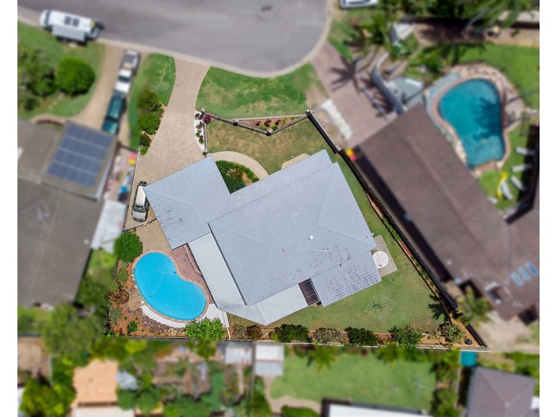 7 Waverney Court, Carindale QLD 4152