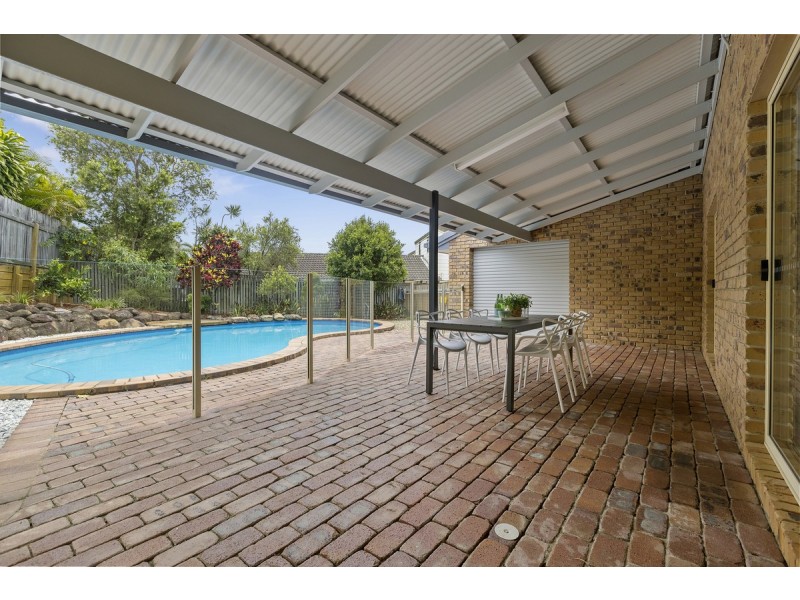 7 Waverney Court, Carindale QLD 4152