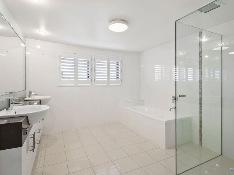 26/135 Shore Street West, Cleveland QLD 4163