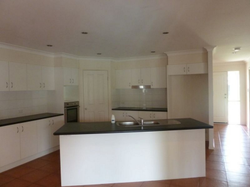 14 Foote Street, Redland Bay QLD 4165