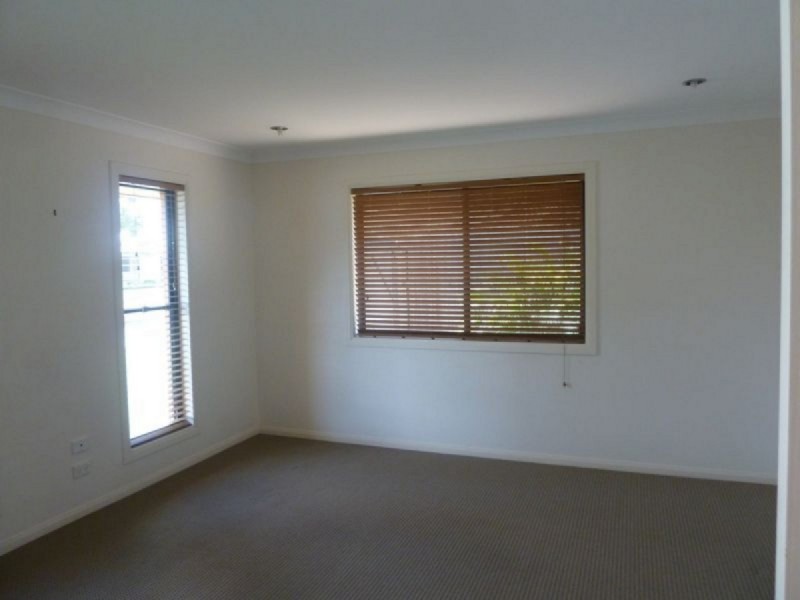 14 Foote Street, Redland Bay QLD 4165