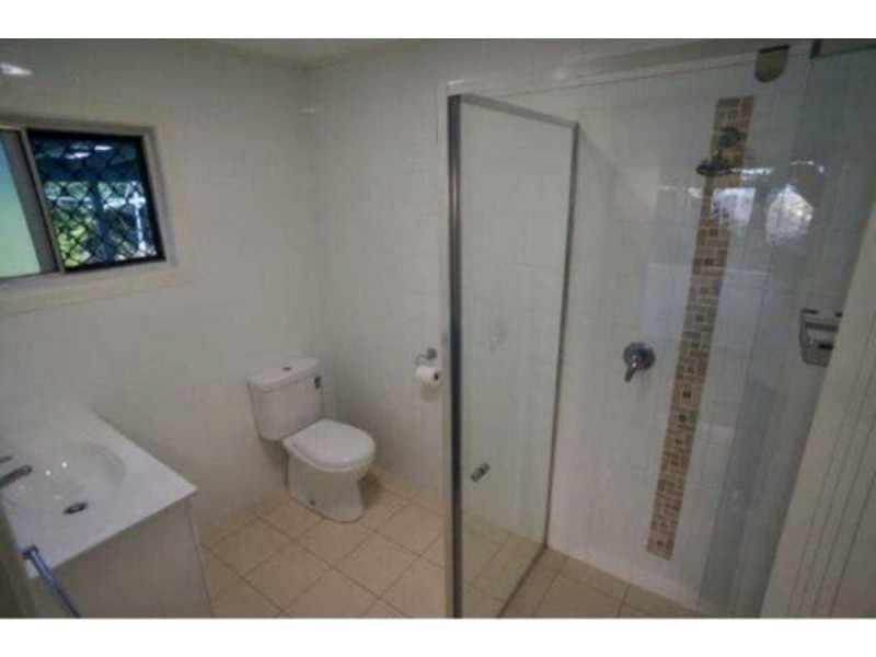 2/157 Redland Bay Road, Capalaba QLD 4157