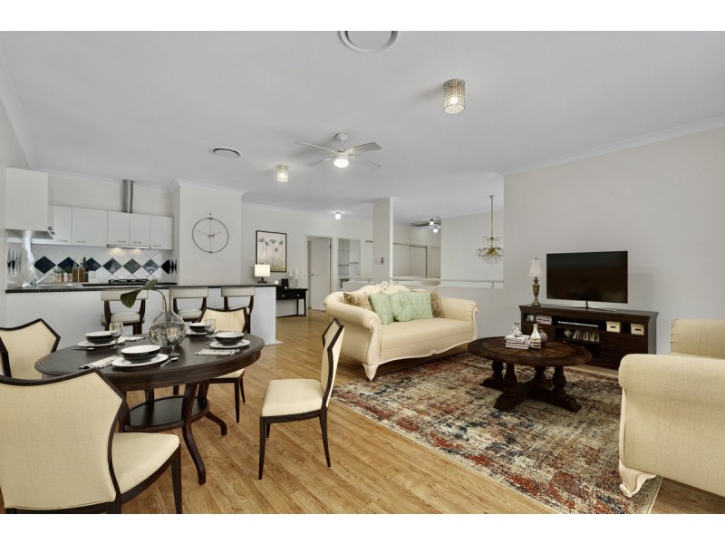 32 Sandy Cove Place, Redland Bay QLD 4165