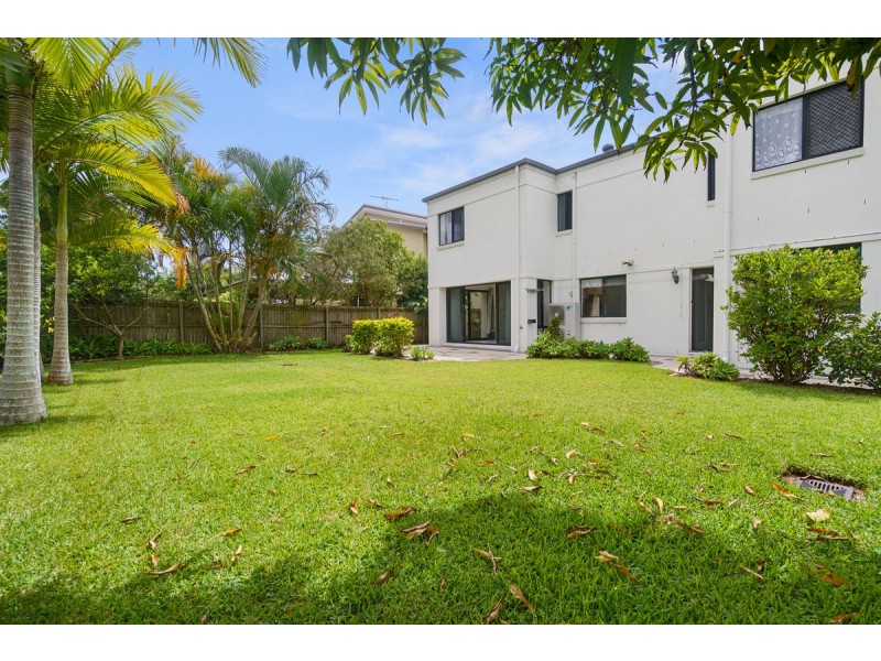 32 Sandy Cove Place, Redland Bay QLD 4165