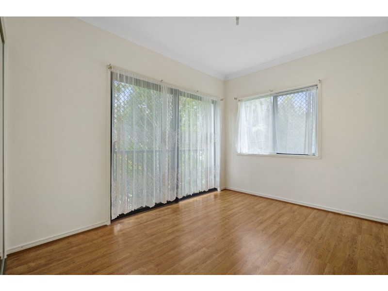 32 Sandy Cove Place, Redland Bay QLD 4165