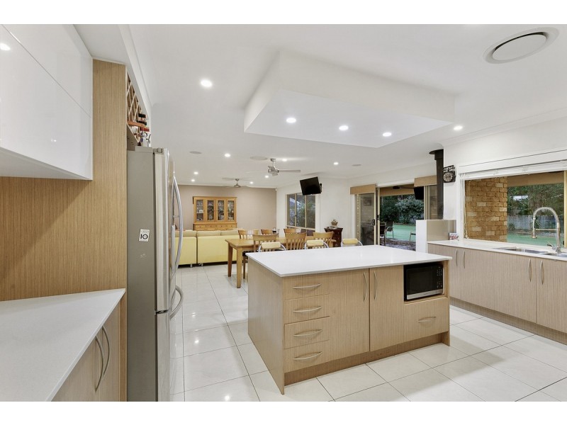 6 The Grove, Thornlands QLD 4164