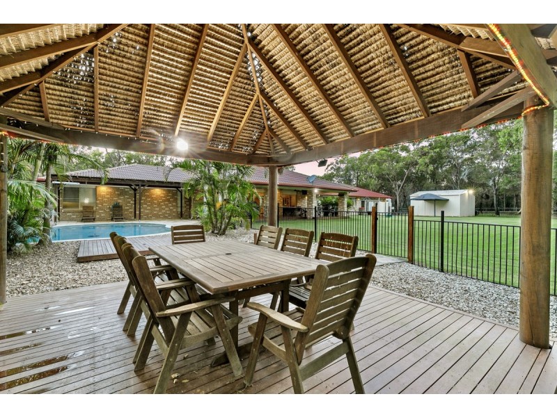 6 The Grove, Thornlands QLD 4164