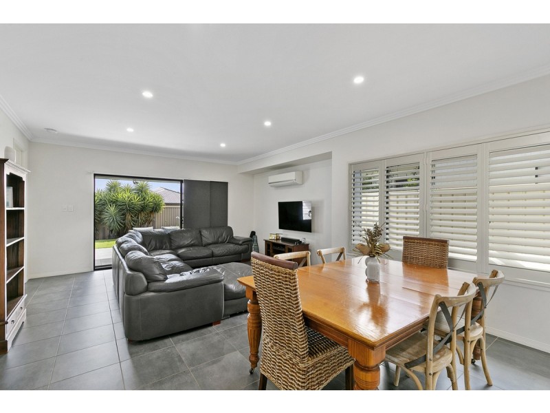 2A Brimblecombe Street, Victoria Point QLD 4165