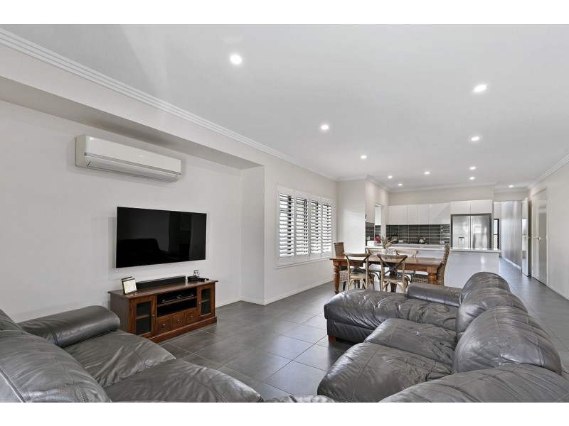 2A Brimblecombe Street, Victoria Point QLD 4165