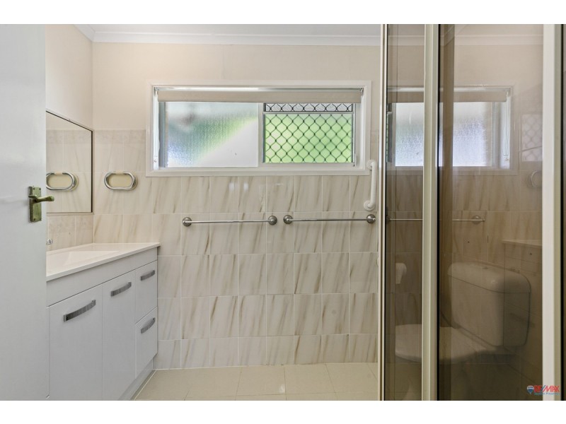 5 Lindon Street, Birkdale QLD 4159