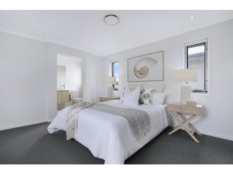 22 Sandalwood Street, Thornlands QLD 4164