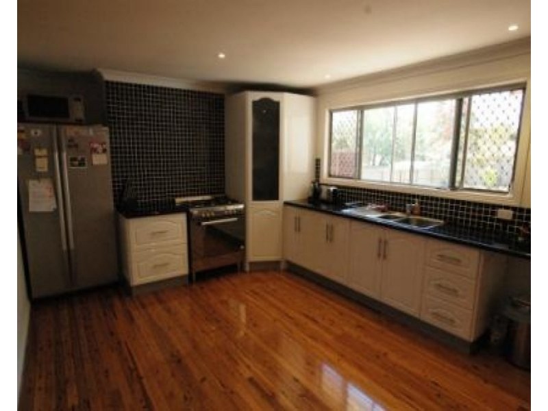 128 Long Street, Cleveland QLD 4163