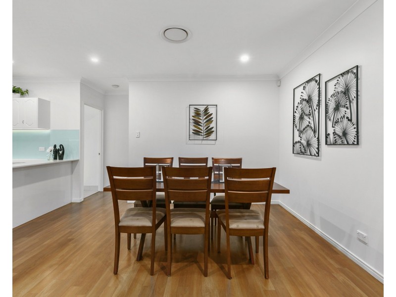 31 Ivy Crescent, Wakerley QLD 4154