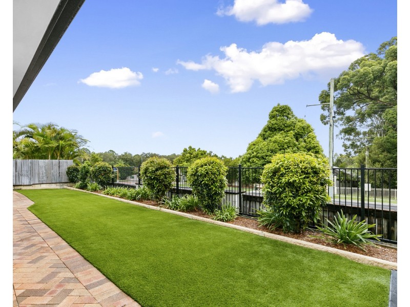 31 Ivy Crescent, Wakerley QLD 4154