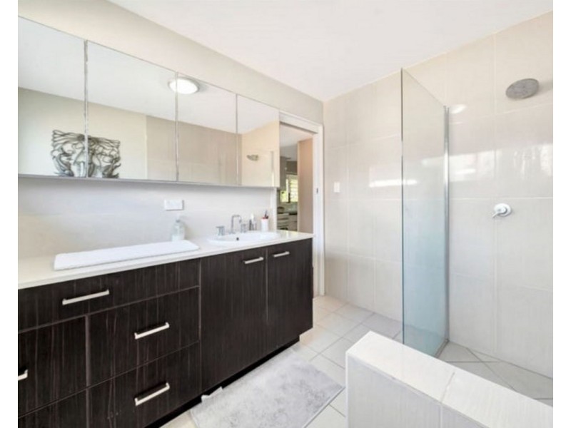 170 Panorma Drive, Thornlands QLD 4164