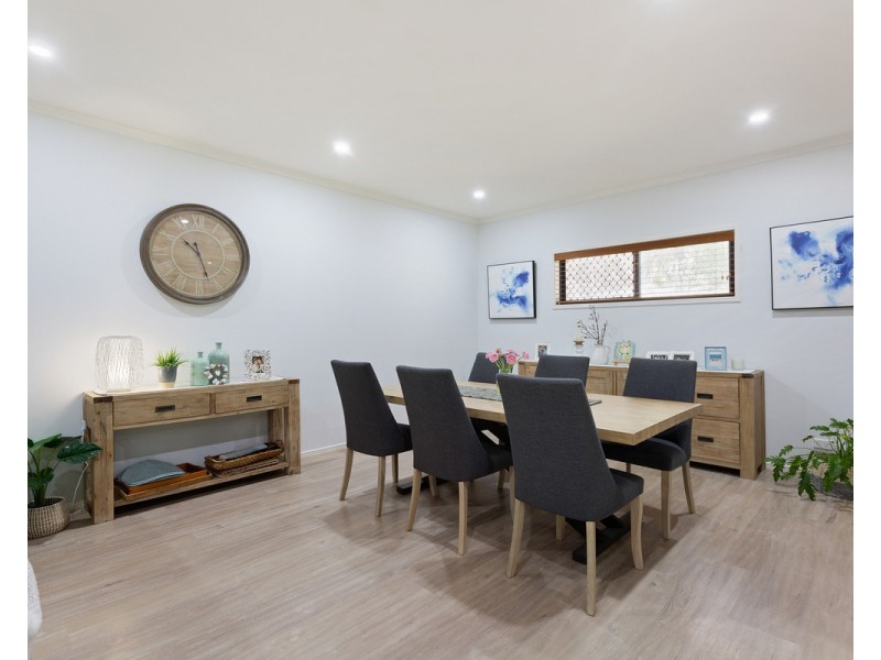 7 Viola Drive, Redland Bay QLD 4165