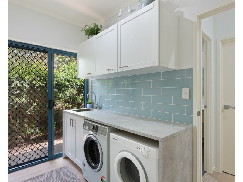 7 Viola Drive, Redland Bay QLD 4165