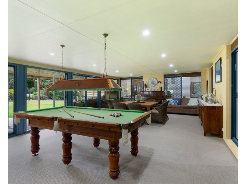 7 Viola Drive, Redland Bay QLD 4165