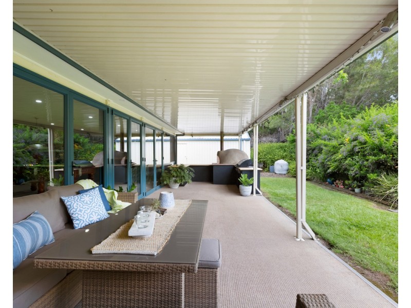 7 Viola Drive, Redland Bay QLD 4165