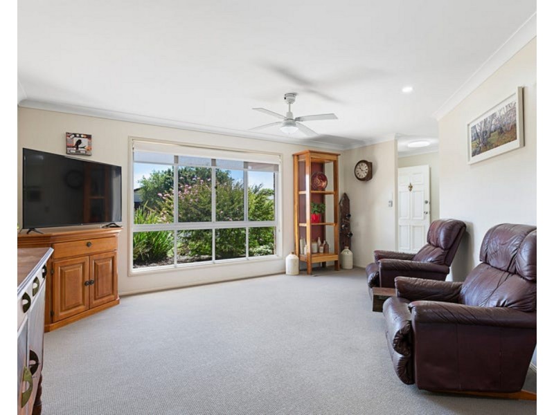 16 Spruce Avenue, Victoria Point QLD 4165