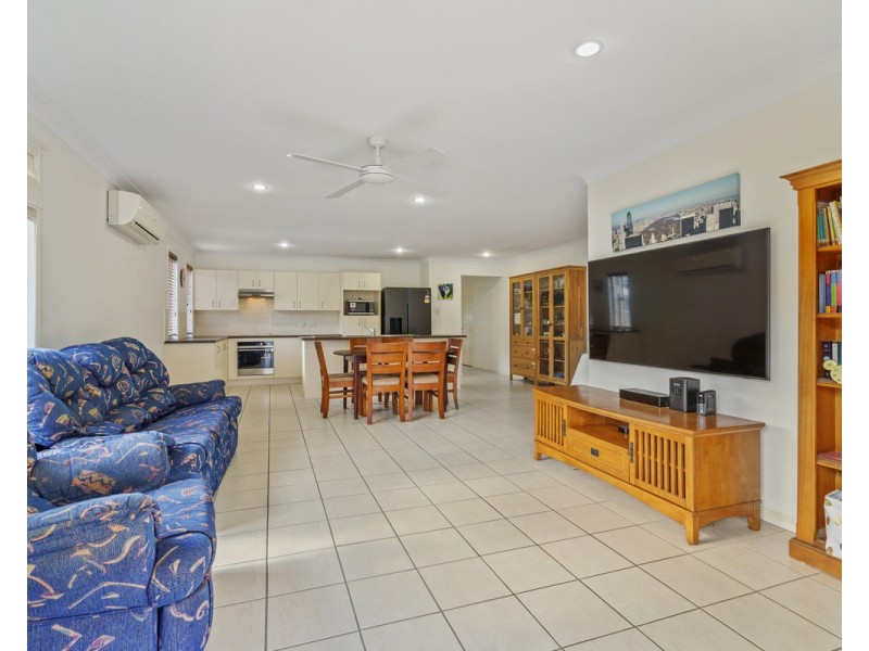 24 Adam Street, Cleveland QLD 4163