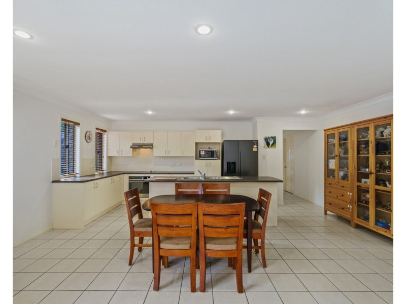 24 Adam Street, Cleveland QLD 4163