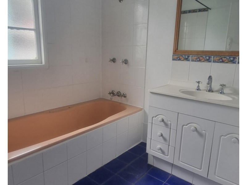52 Haig Street, Wynnum West QLD 4178