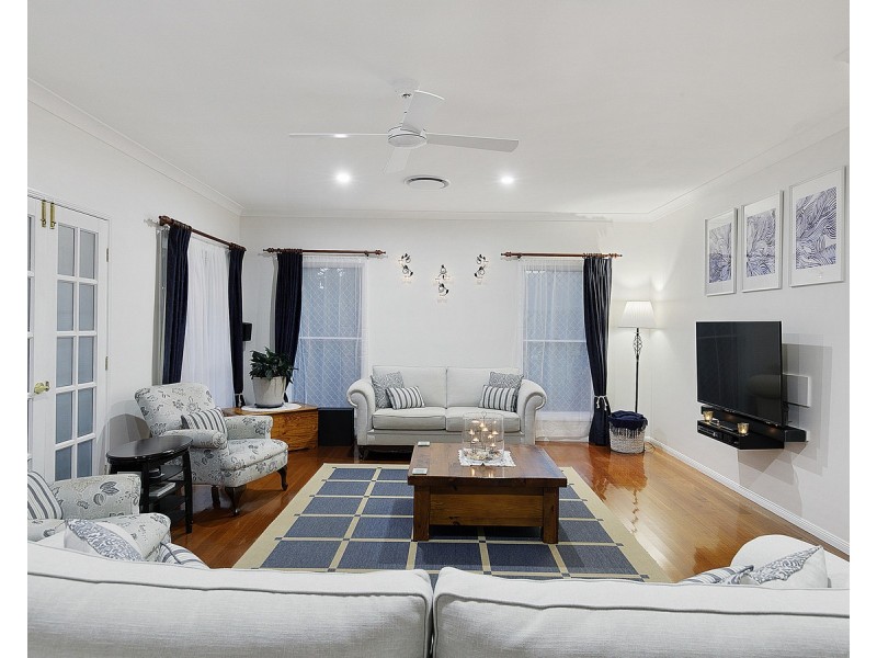 5 Braemar Court, Redland Bay QLD 4165