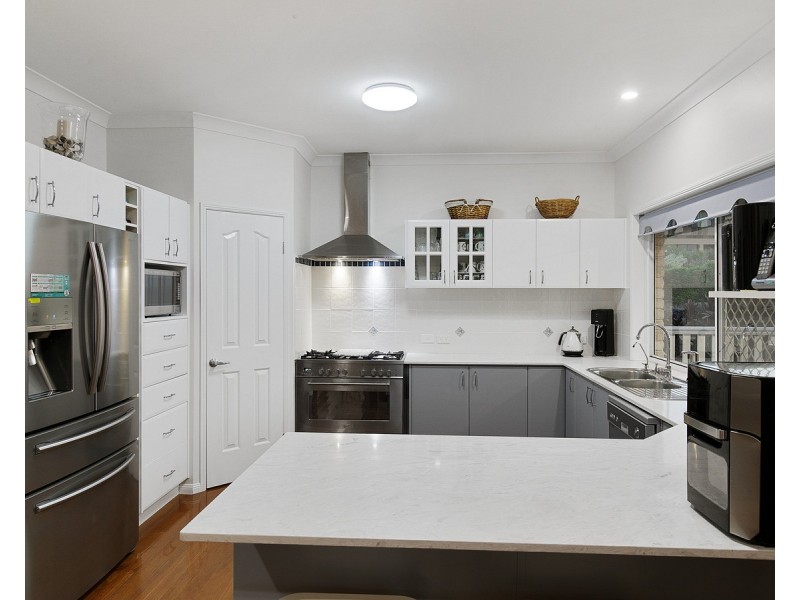 5 Braemar Court, Redland Bay QLD 4165