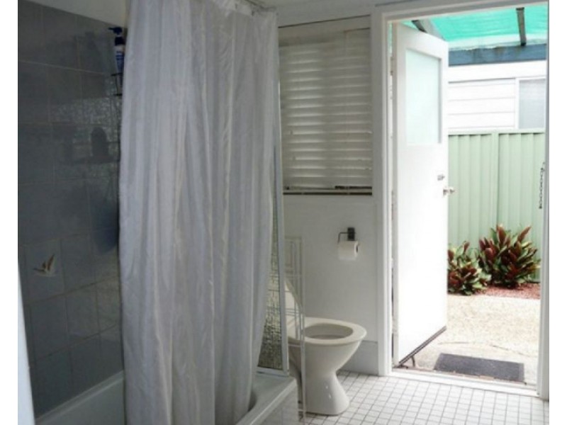 2/80 Ferry Road, Thorneside QLD 4158