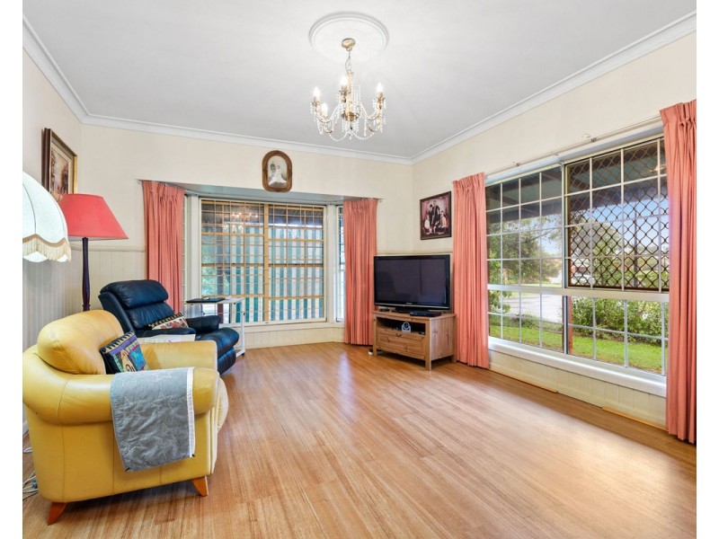 4 Cheshire Street, Victoria Point QLD 4165