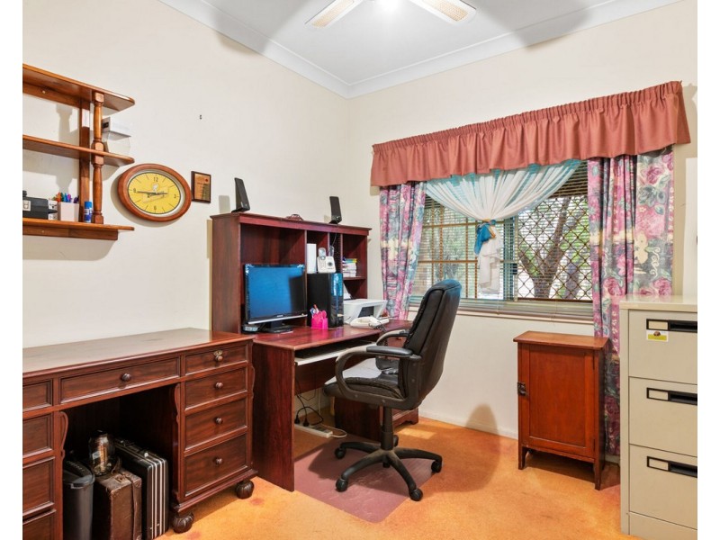 4 Cheshire Street, Victoria Point QLD 4165