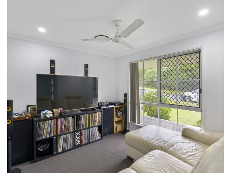 5 Glenhaven Street, Redland Bay QLD 4165
