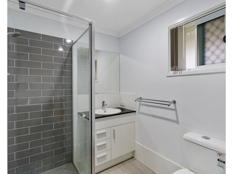 5 Glenhaven Street, Redland Bay QLD 4165