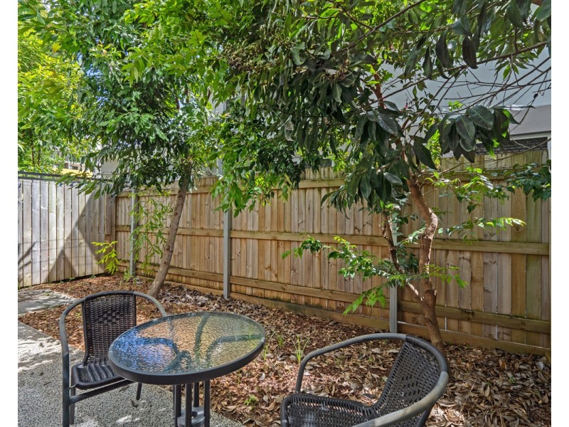 1/25-27 Passage Street, Cleveland QLD 4163