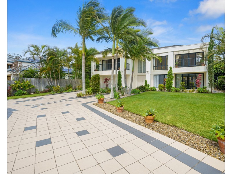 32 Sandy Cove Place, Redland Bay QLD 4165