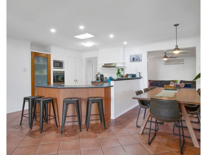 84 Hilliards Park Drive, Wellington Point QLD 4160