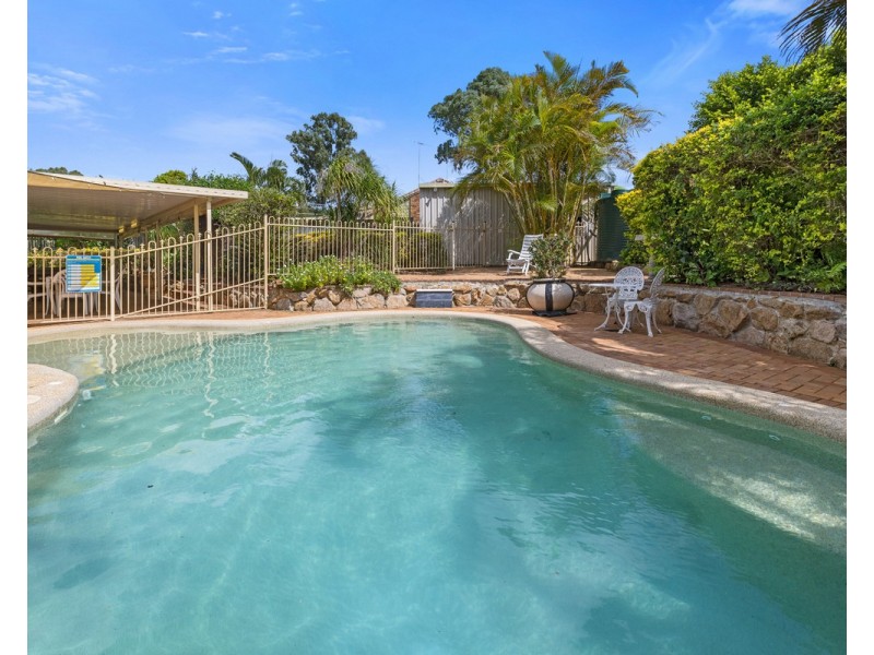 6 Balsa Court, Victoria Point QLD 4165