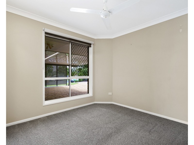 4 Goldcrest Court, Birkdale QLD 4159