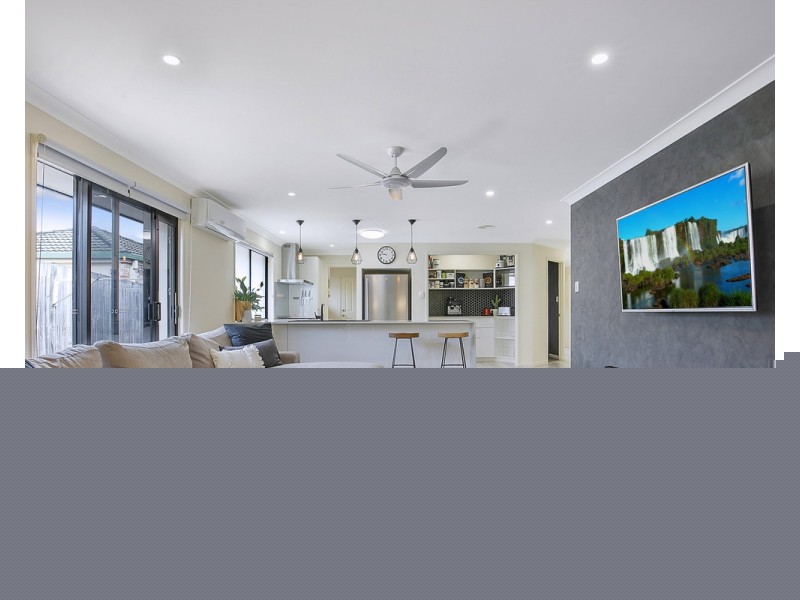 27 Ransom Place, Wakerley QLD 4154