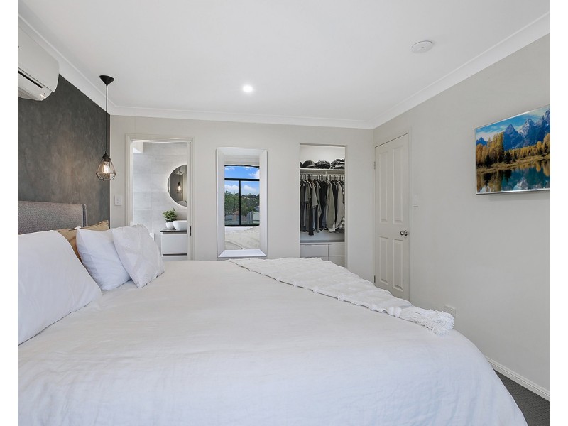 27 Ransom Place, Wakerley QLD 4154
