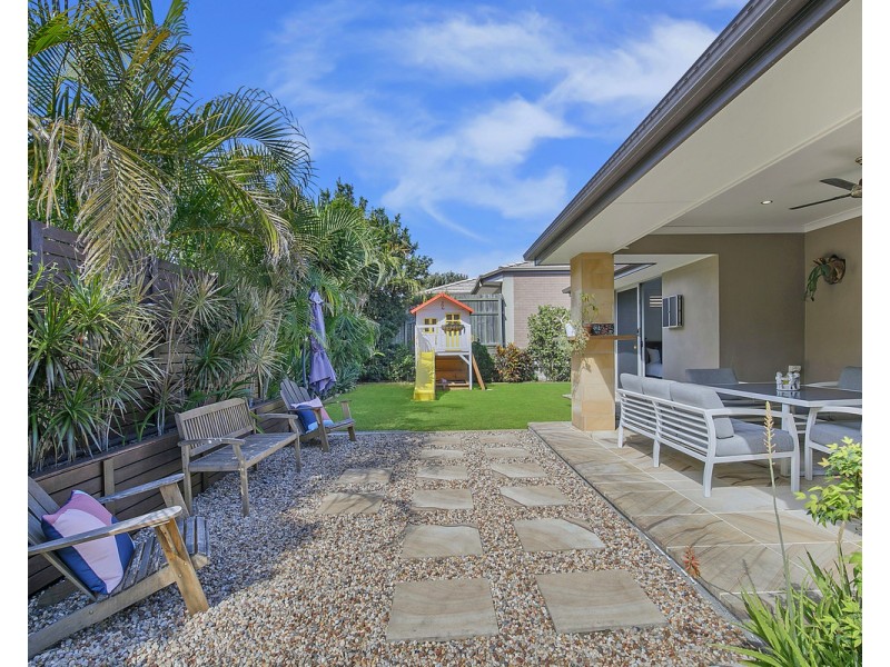 29 Schooner Circuit, Manly West QLD 4179