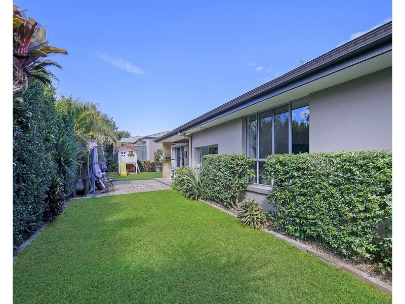 29 Schooner Circuit, Manly West QLD 4179