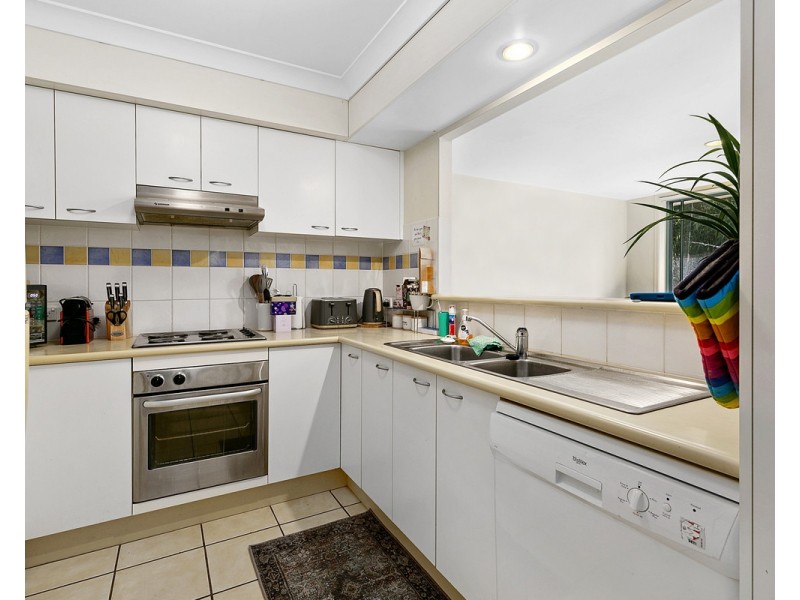 60/333 Colburn Avenue, Victoria Point QLD 4165