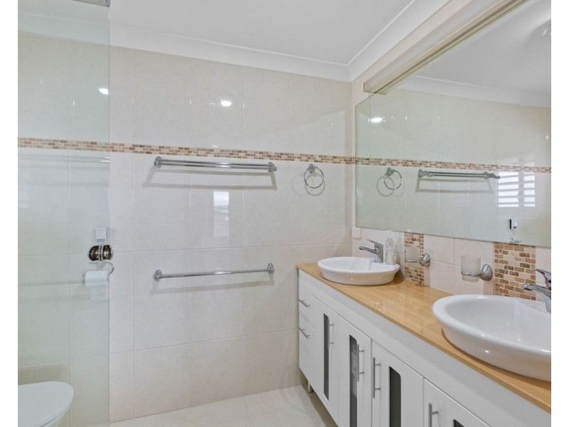 9 Anne Marie Court, Victoria Point QLD 4165